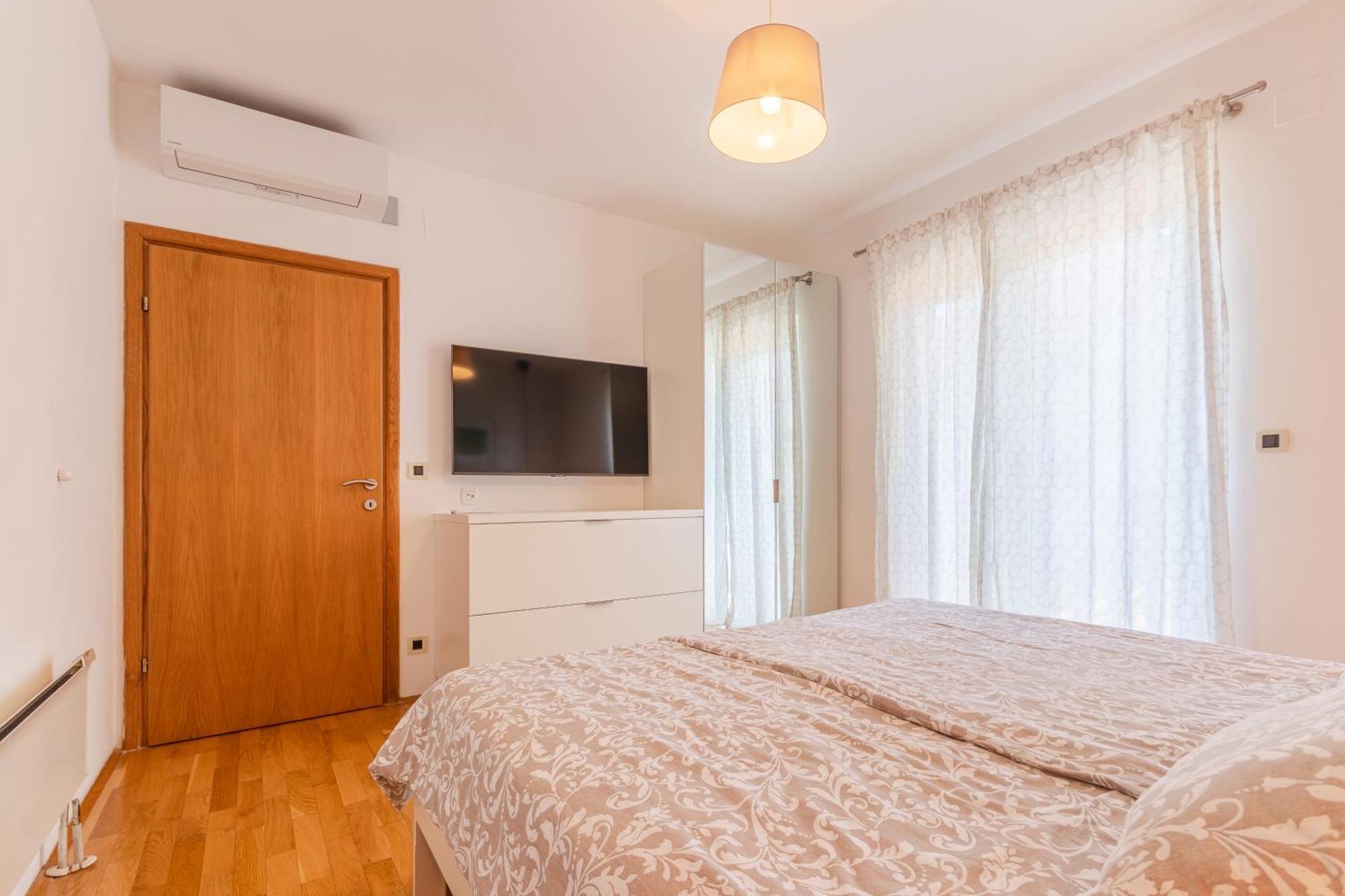 Apartments Mec & Tik Apartment Split